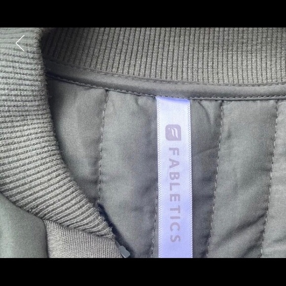 ALL SOLD - Fabletics “Puffer Jackets” Army Green - Picture 9 of 11
